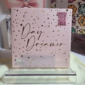 Daydreamer Eyeshadow Palette